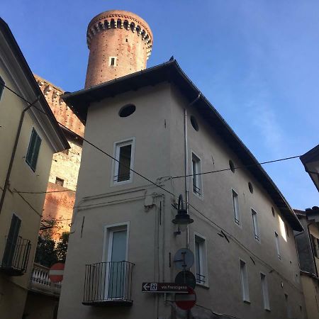 Appartement Domus LEYDI à Ivrée Extérieur photo