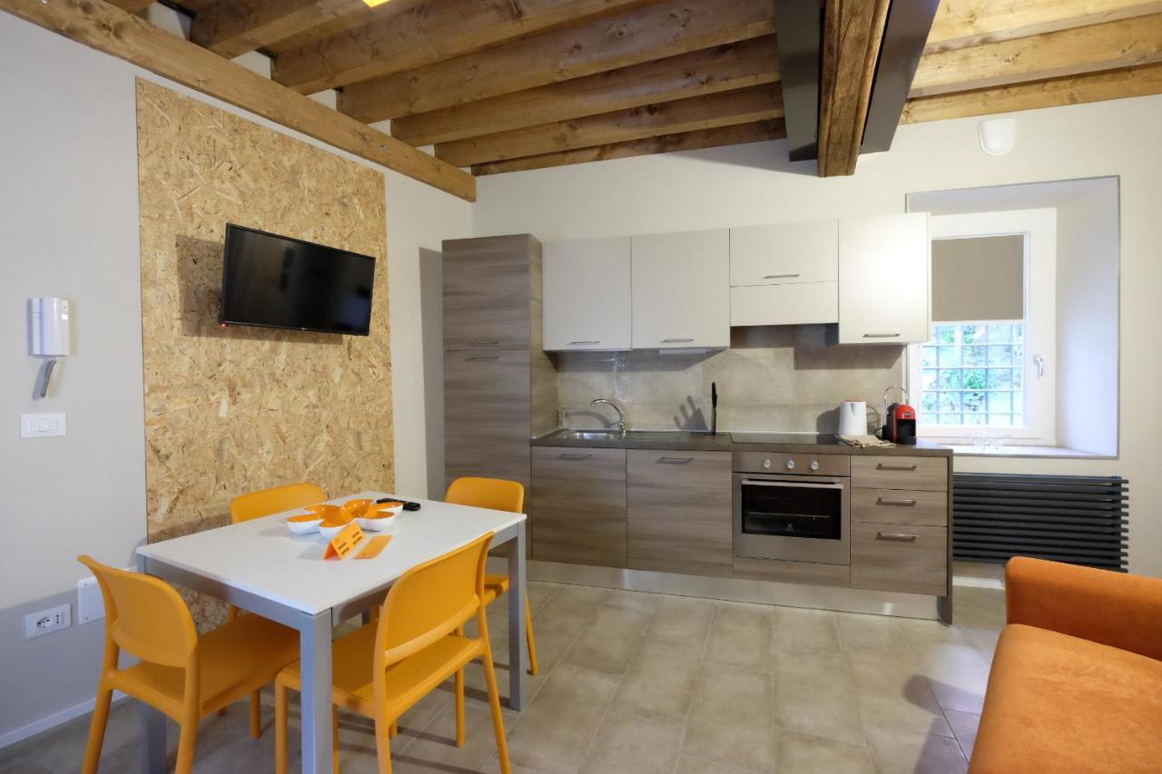 Appartement Domus LEYDI à Ivrée Extérieur photo