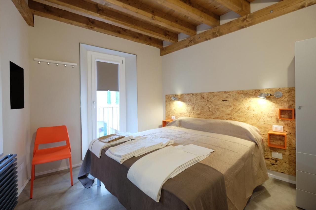 Appartement Domus LEYDI à Ivrée Extérieur photo