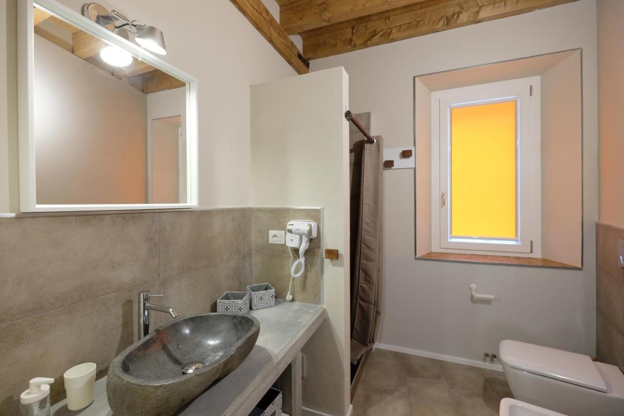 Appartement Domus LEYDI à Ivrée Extérieur photo