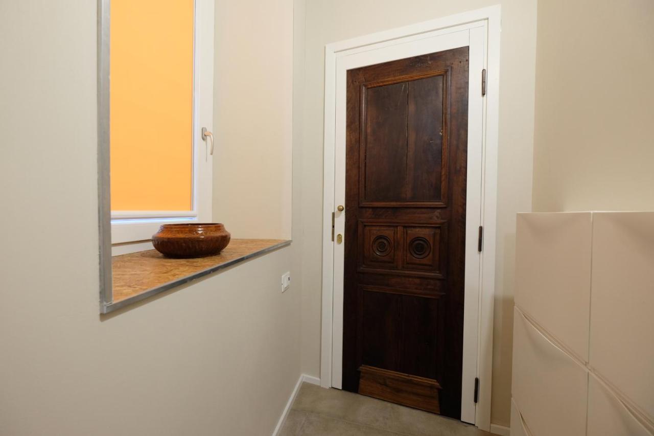 Appartement Domus LEYDI à Ivrée Extérieur photo