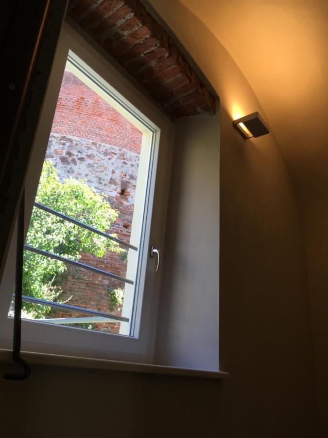 Appartement Domus LEYDI à Ivrée Extérieur photo