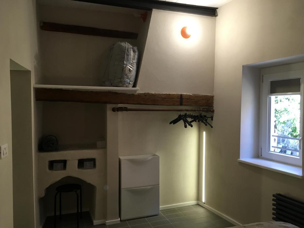 Appartement Domus LEYDI à Ivrée Extérieur photo